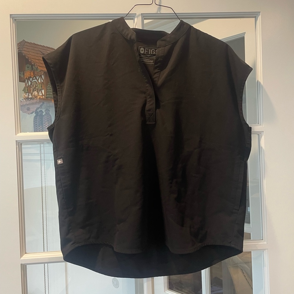 Black Figs Top